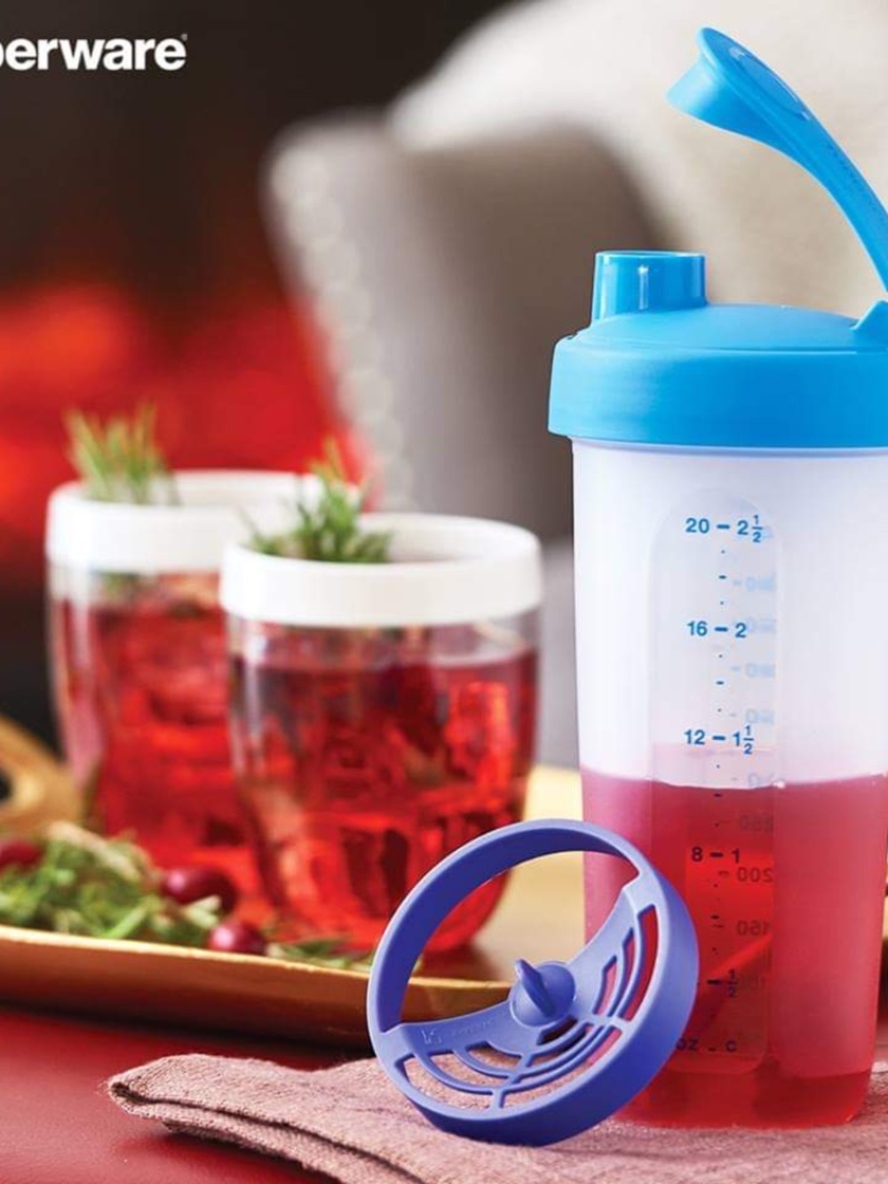 Tupperware Quick Shake Container - Picture 5 of 7